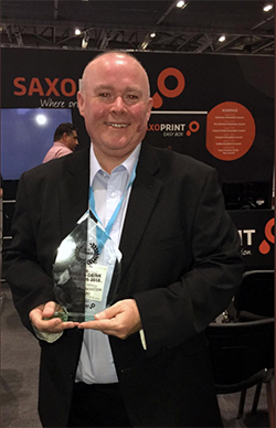Gareth O'Neill with the Kitchen Innovation Award